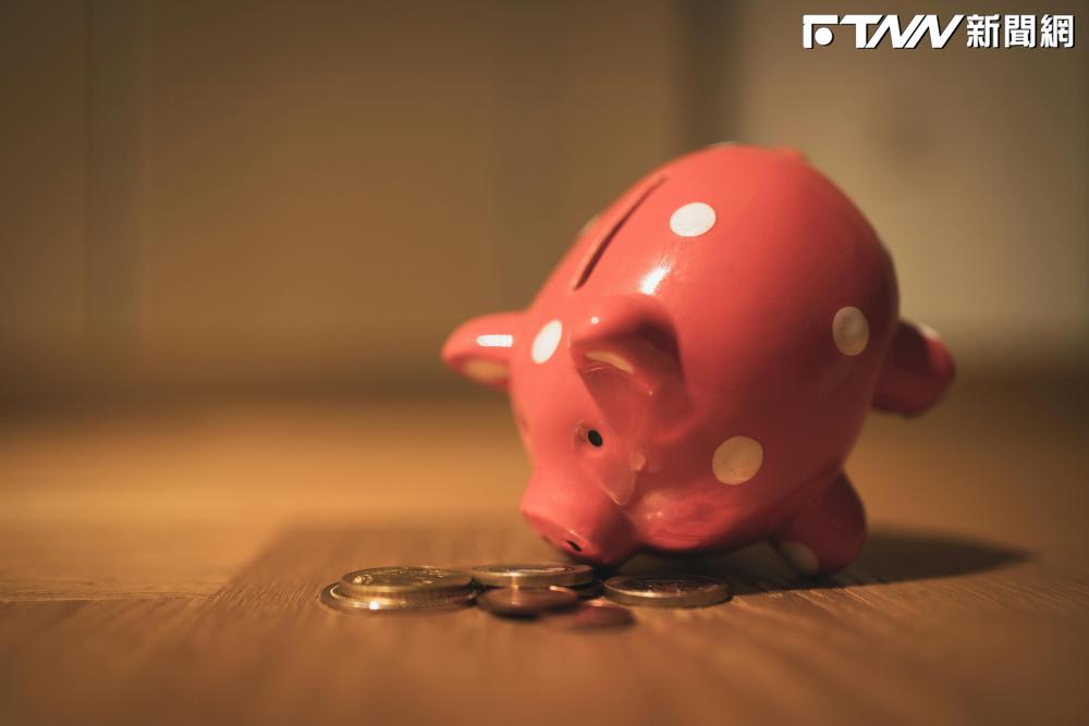 熱錢全流進這裡？外資花7億連7掃「這檔ETF」...網傻：準備鹹魚翻身嗎　再搶00929、00940入袋's story cover image